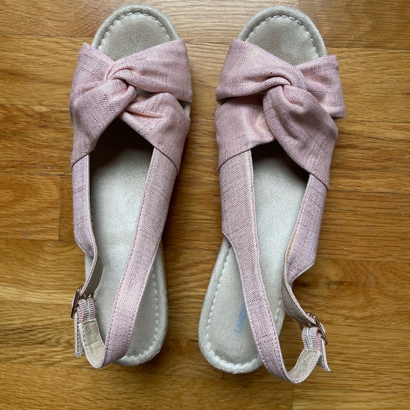 Lands’ End Canvas Slingback Wedge Sandals Peach Blush Metallic Size 10 - Picture 3 of 10